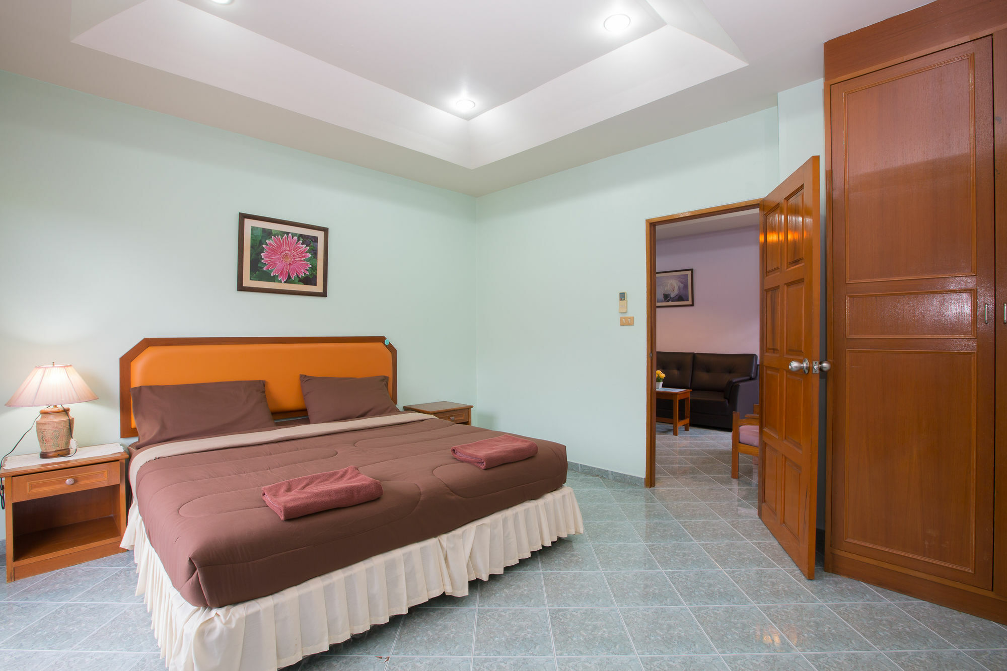 Chusri Hotel Patong Εξωτερικό φωτογραφία