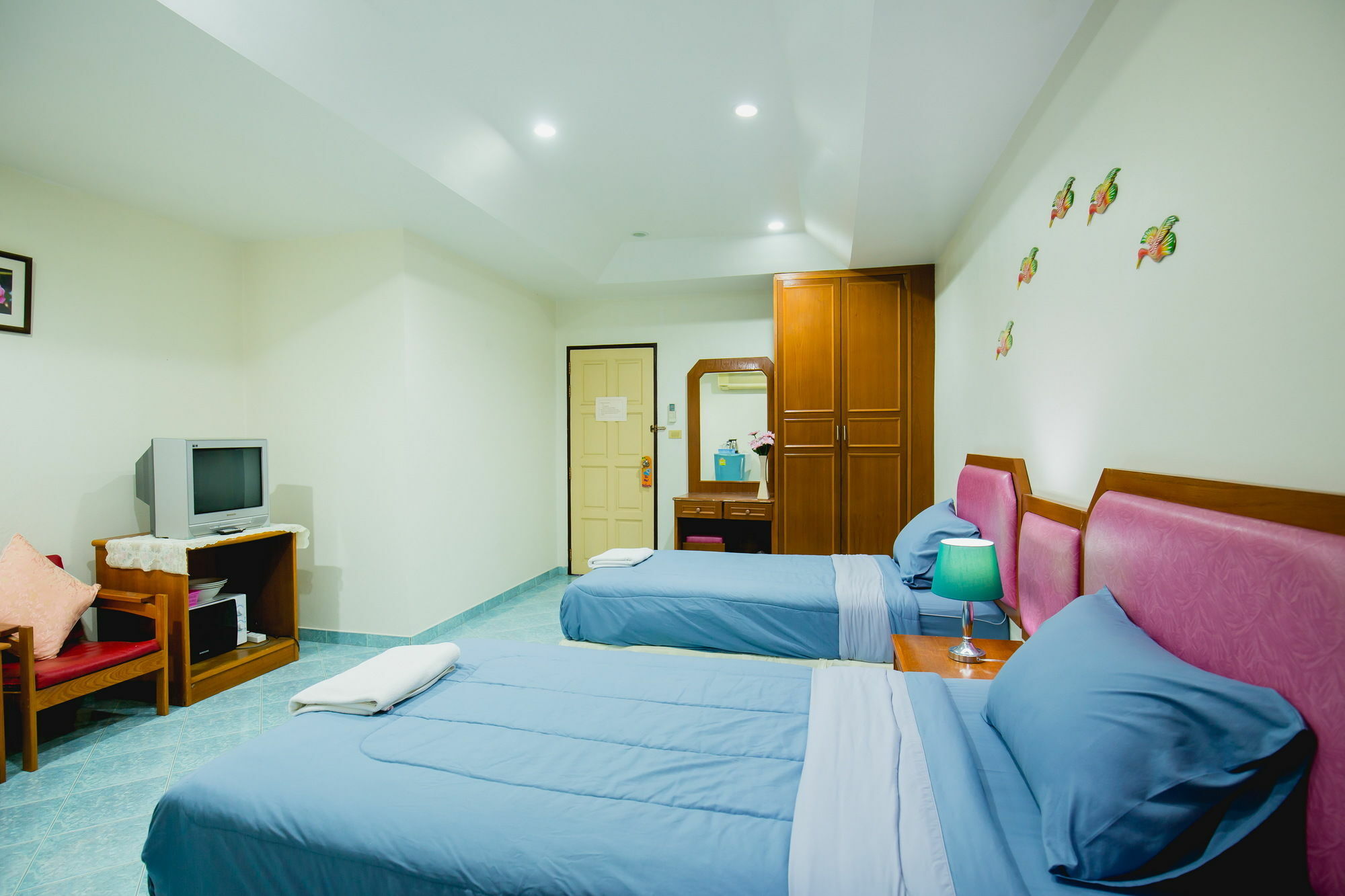 Chusri Hotel Patong Εξωτερικό φωτογραφία