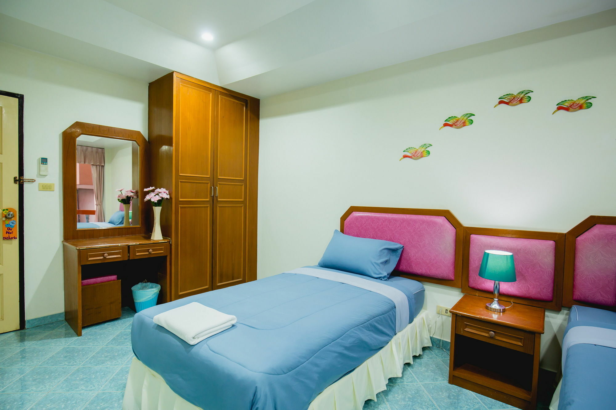 Chusri Hotel Patong Εξωτερικό φωτογραφία