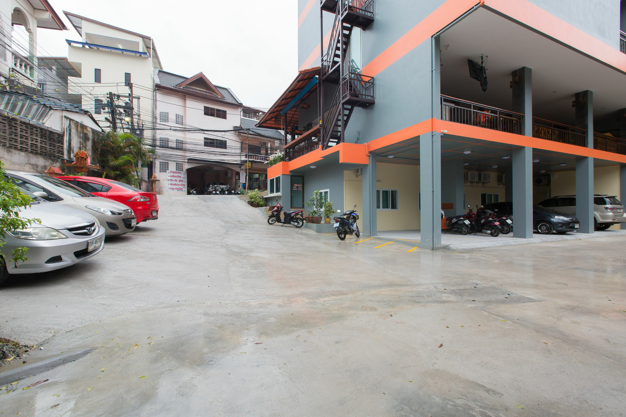 Chusri Hotel Patong Εξωτερικό φωτογραφία