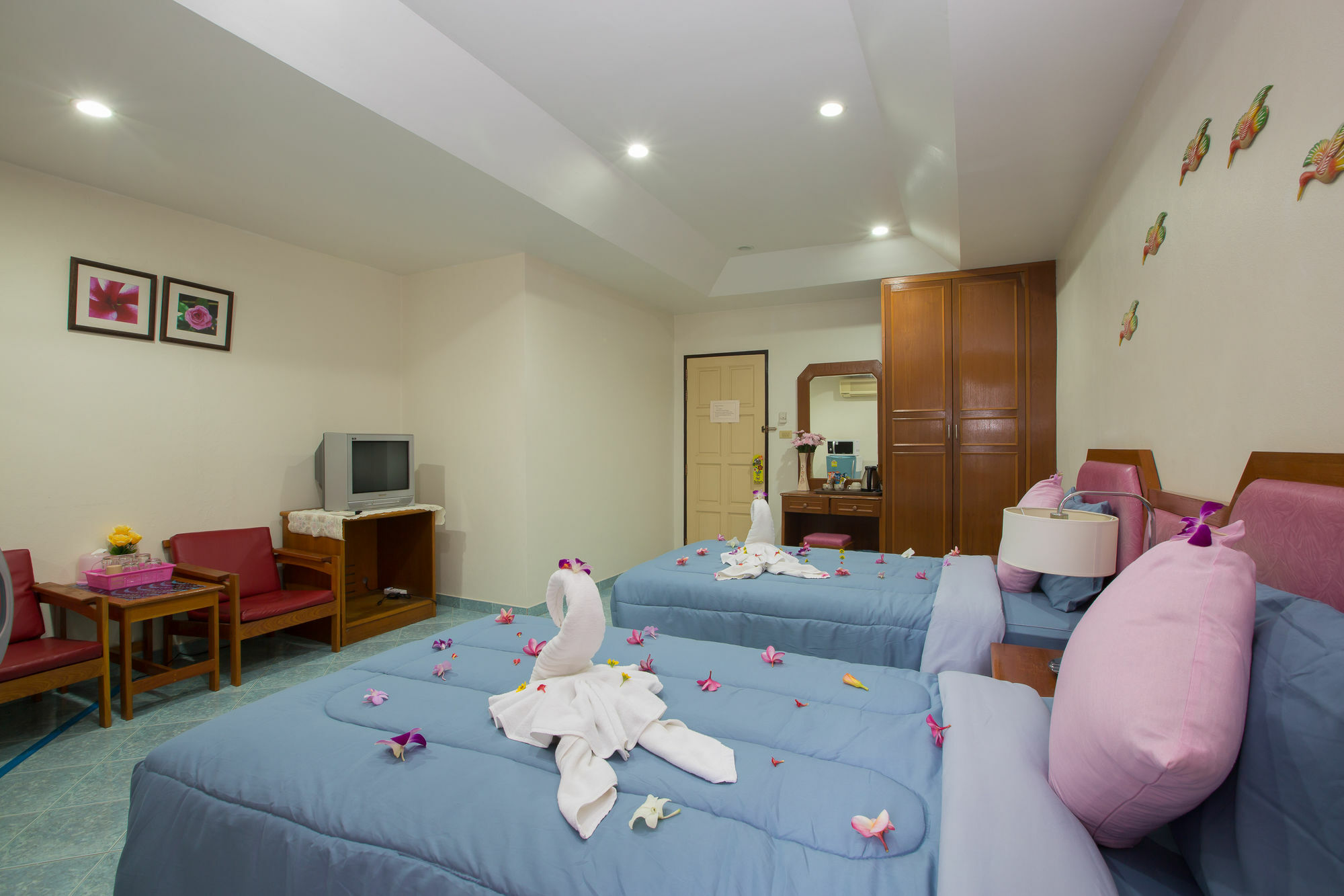 Chusri Hotel Patong Εξωτερικό φωτογραφία