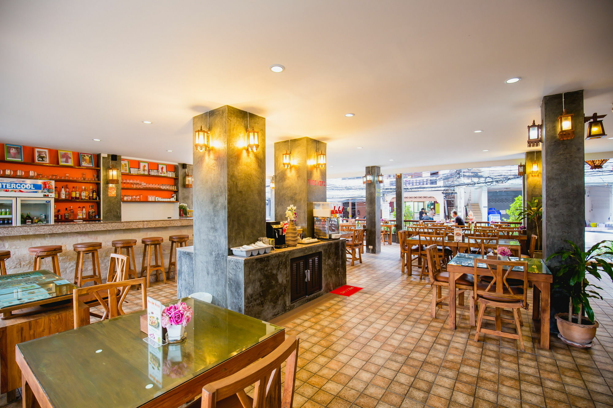 Chusri Hotel Patong Εξωτερικό φωτογραφία